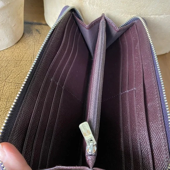 Coach Metallic Purple Leather continental zip around Wallet NWOT - Picture 8 of 10